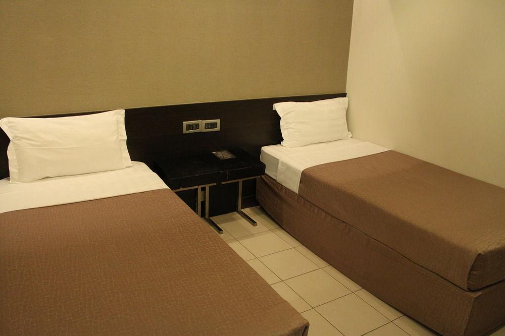 Hong Kong King'S Hotel Екстериор снимка