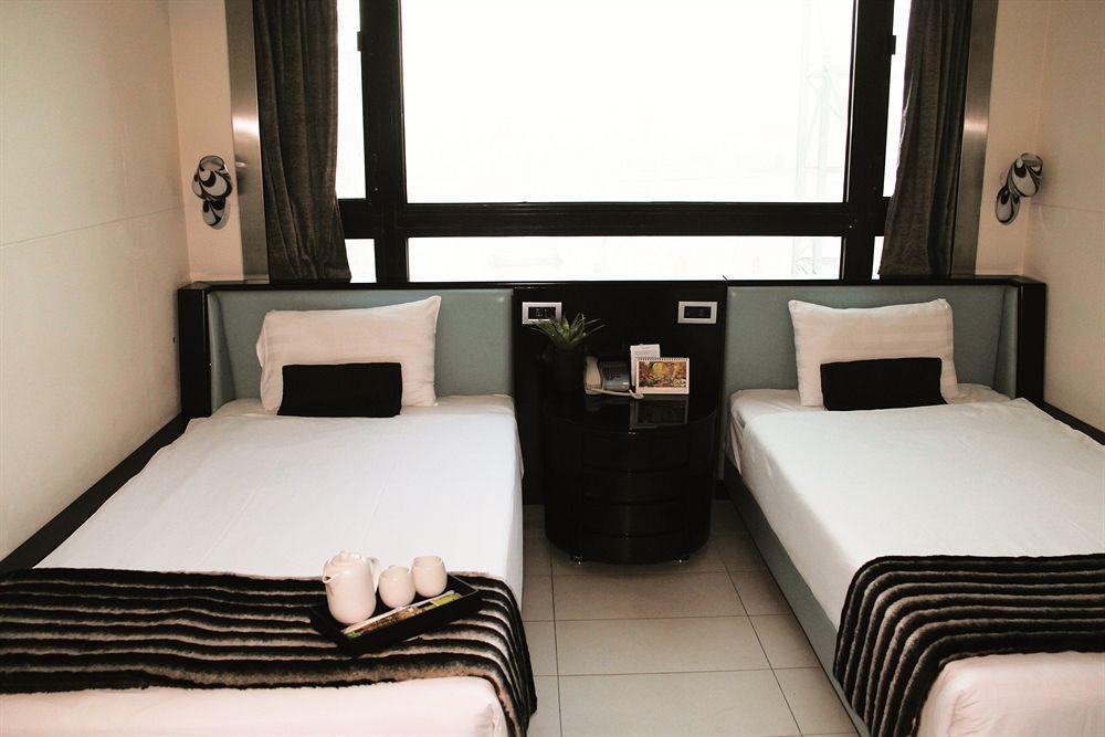 Hong Kong King'S Hotel Екстериор снимка